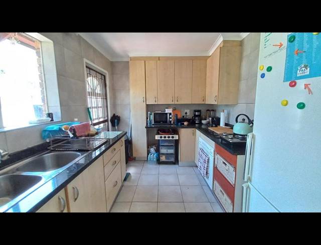 3 BEDROOM PROPERTY TO RENT IN THE REEDS